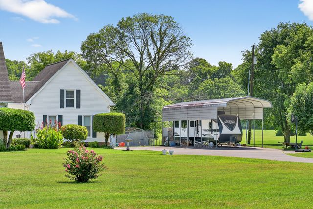 2236 New Hope Rd, Hendersonville, TN 37075