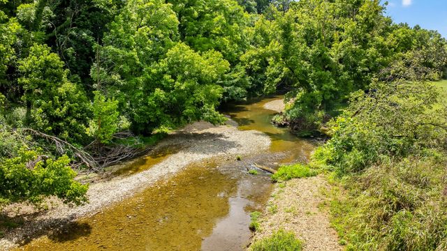 2236 New Hope Rd, Hendersonville, TN 37075