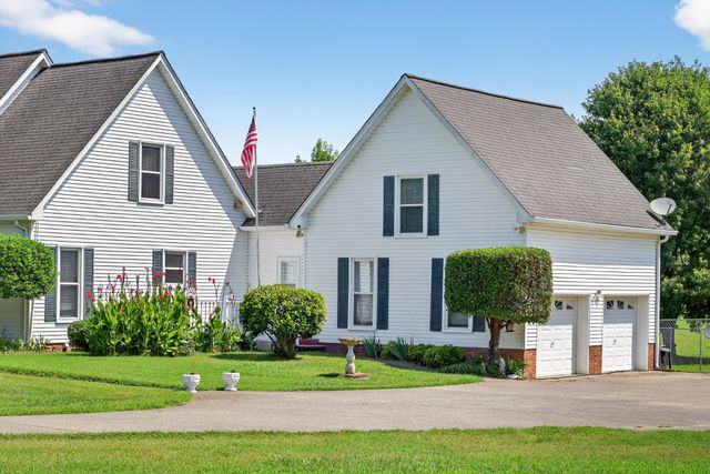 2236 New Hope Rd, Hendersonville, TN 37075