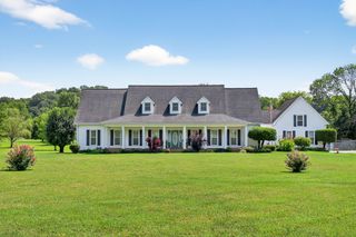 2236 New Hope Rd, Hendersonville, TN 37075