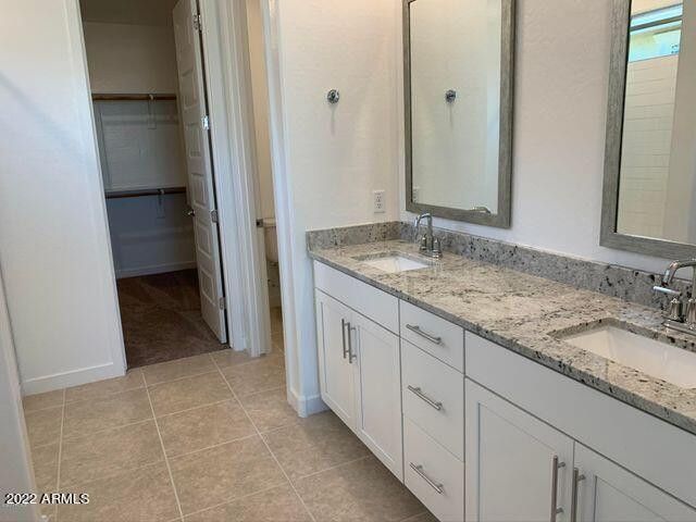 9752 E Red Giant Drive, Mesa, AZ 85212