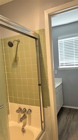 7925 Grove Ridge Drive, Houston, TX 77061