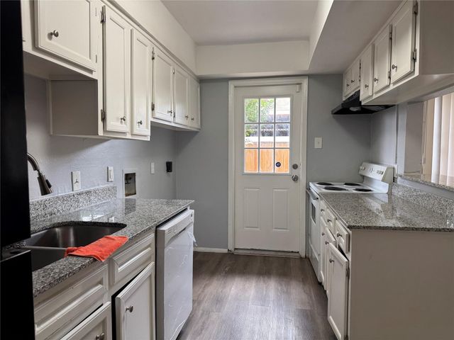 7925 Grove Ridge Drive, Houston, TX 77061