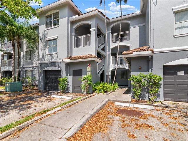 155 NW 96th Terrace 2-303, Pembroke Pines, FL 33024