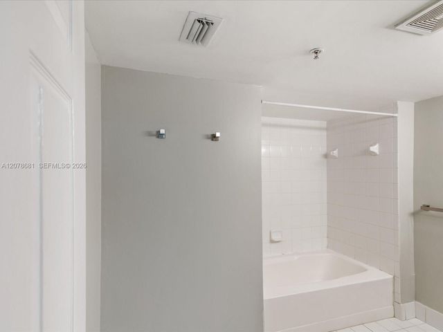 155 NW 96th Terrace 2-303, Pembroke Pines, FL 33024