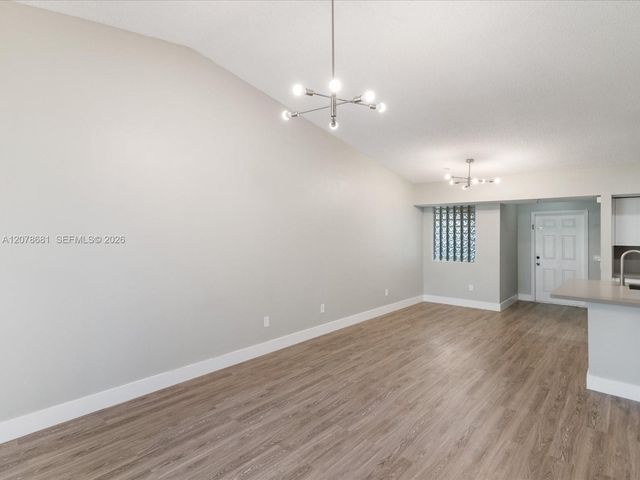 155 NW 96th Terrace 2-303, Pembroke Pines, FL 33024