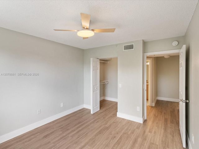 155 NW 96th Terrace 2-303, Pembroke Pines, FL 33024