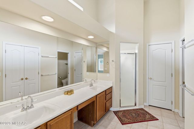 1892 E Canyon Wren Way, Green Valley, AZ 85614