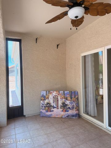 1892 E Canyon Wren Way, Green Valley, AZ 85614
