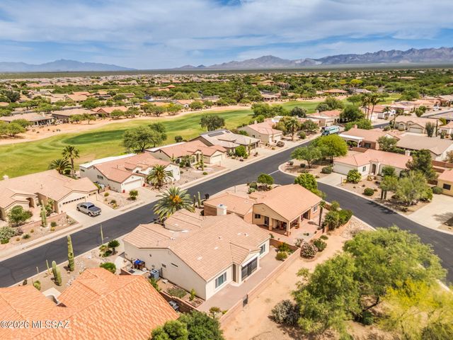 1892 E Canyon Wren Way, Green Valley, AZ 85614