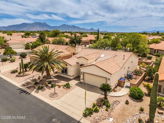1892 E Canyon Wren Way, Green Valley, AZ 85614