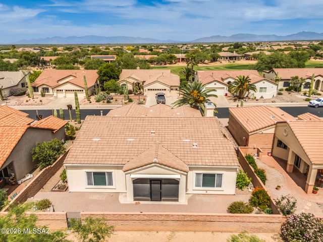 1892 E Canyon Wren Way, Green Valley, AZ 85614
