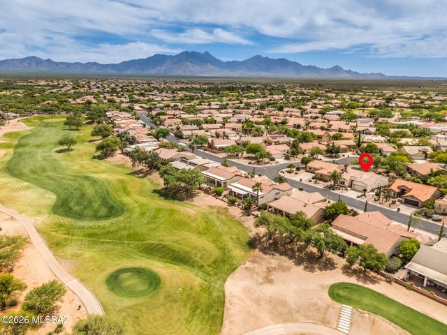 1892 E Canyon Wren Way, Green Valley, AZ 85614