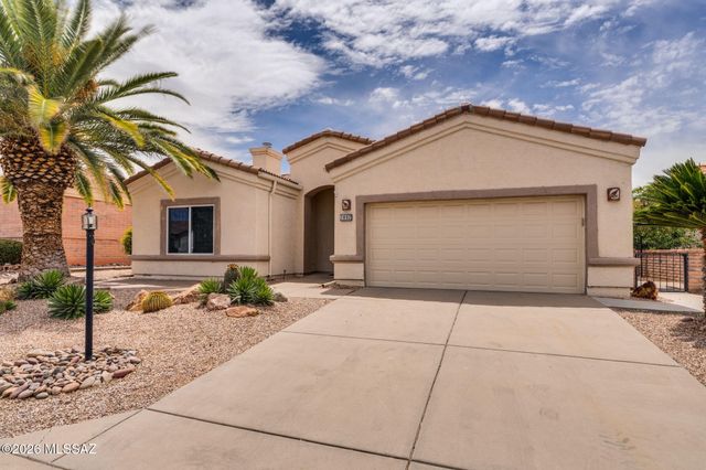 1892 E Canyon Wren Way, Green Valley, AZ 85614