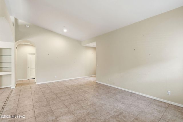 1892 E Canyon Wren Way, Green Valley, AZ 85614