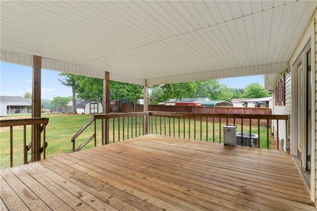 6754 Rosewood Drive, Trinity, NC 27370