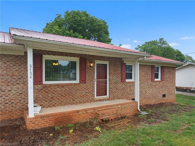 6754 Rosewood Drive, Trinity, NC 27370