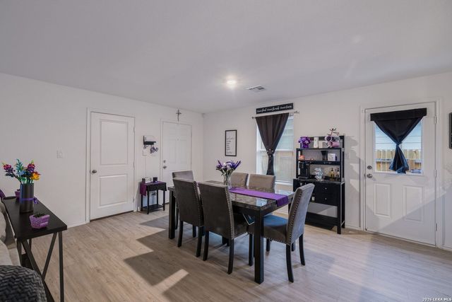12912 HANCOCK POOL, St Hedwig, TX 78152
