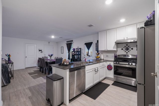 12912 HANCOCK POOL, St Hedwig, TX 78152