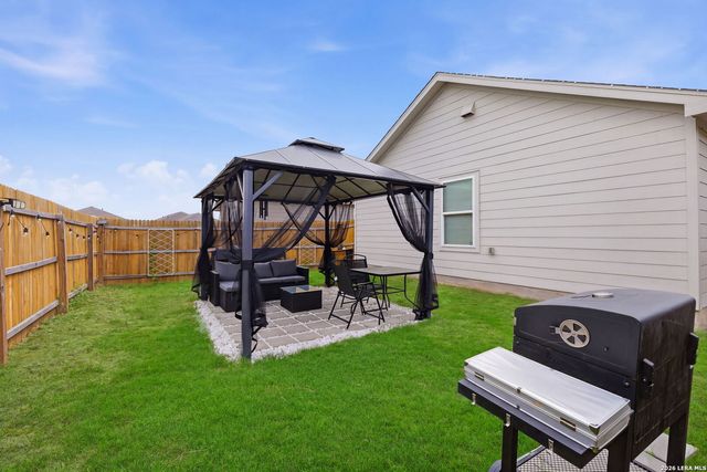 12912 HANCOCK POOL, St Hedwig, TX 78152