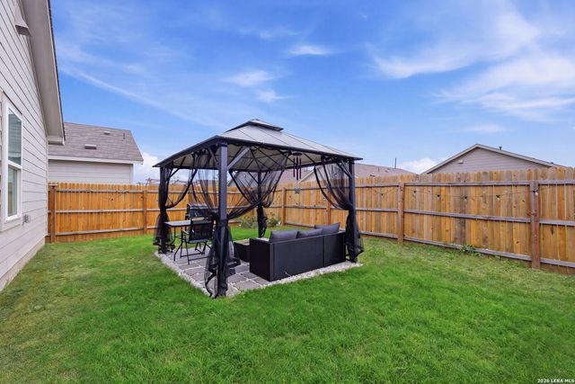 12912 HANCOCK POOL, St Hedwig, TX 78152