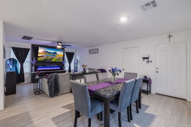 12912 HANCOCK POOL, St Hedwig, TX 78152