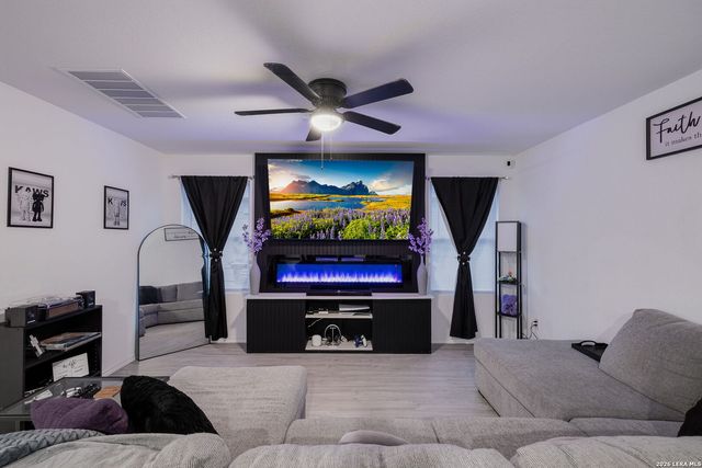 12912 HANCOCK POOL, St Hedwig, TX 78152