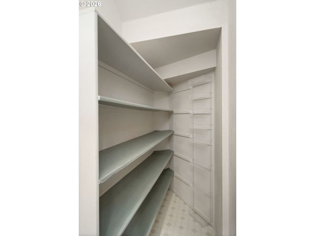 12238 Nw WELSH Dr, Portland, OR 97229