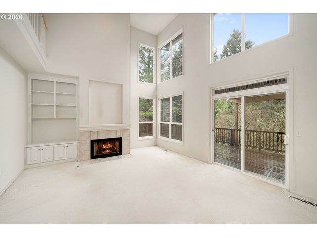 12238 Nw WELSH Dr, Portland, OR 97229