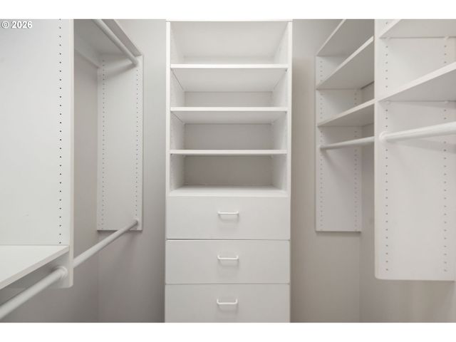 12238 Nw WELSH Dr, Portland, OR 97229