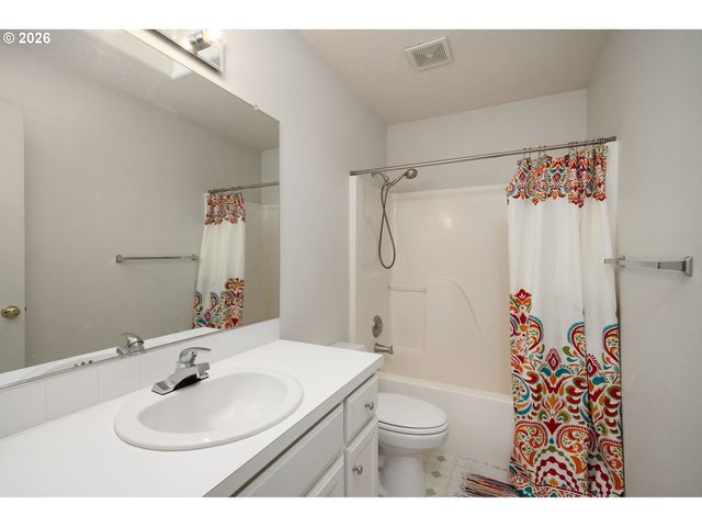 12238 Nw WELSH Dr, Portland, OR 97229