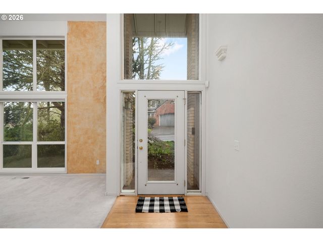 12238 Nw WELSH Dr, Portland, OR 97229