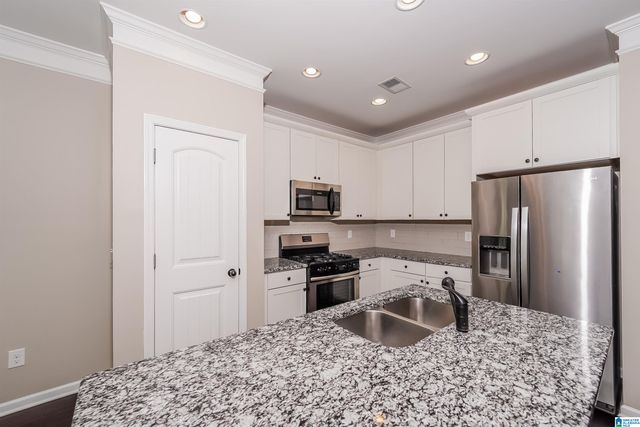 1405 OVERLOOK DRIVE, Trussville, AL 35173