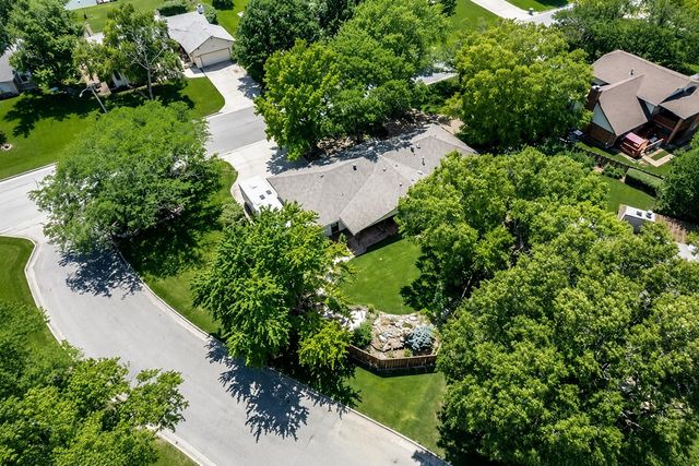 11304 W Douglas, Wichita, KS 67212