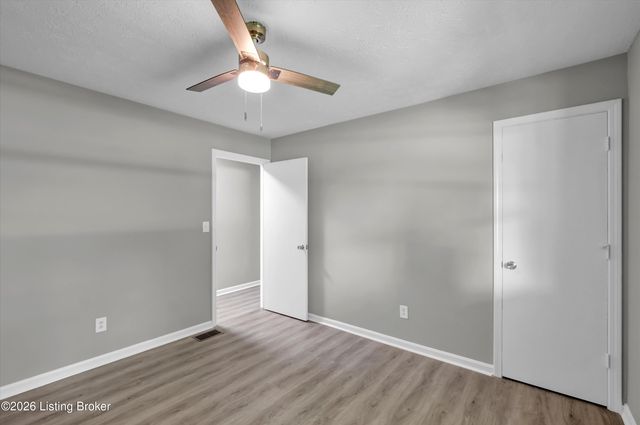 213 Pebblebrook Dr, Shepherdsville, KY 40165