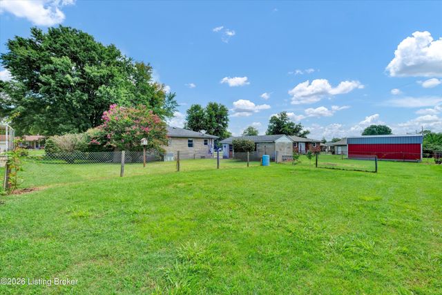 213 Pebblebrook Dr, Shepherdsville, KY 40165