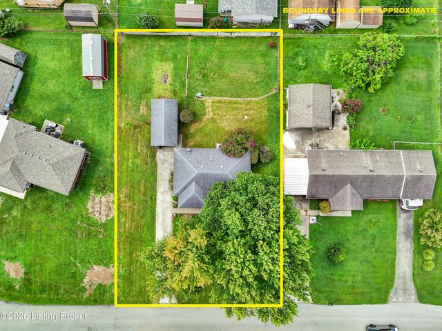 213 Pebblebrook Dr, Shepherdsville, KY 40165