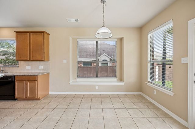 4712 Kestrel Street, Grand Prairie, TX 75052