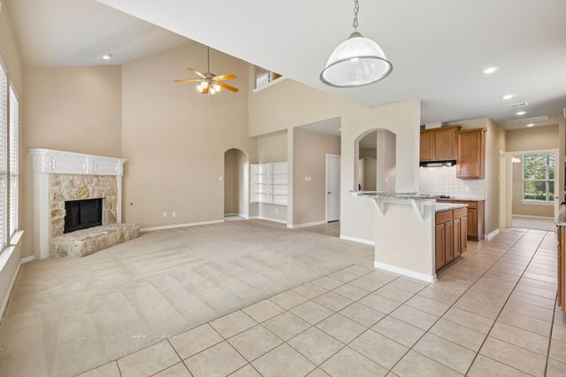 4712 Kestrel Street, Grand Prairie, TX 75052