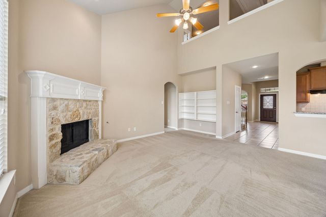 4712 Kestrel Street, Grand Prairie, TX 75052