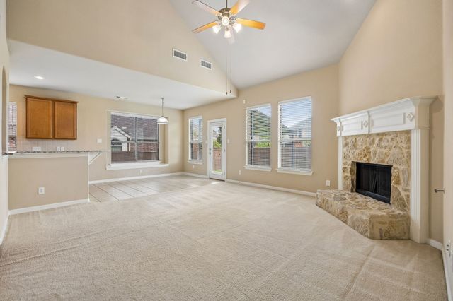 4712 Kestrel Street, Grand Prairie, TX 75052