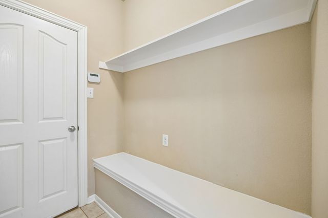 4712 Kestrel Street, Grand Prairie, TX 75052