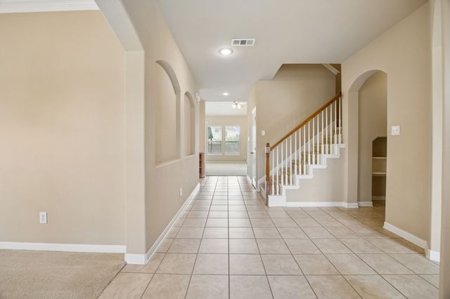 4712 Kestrel Street, Grand Prairie, TX 75052