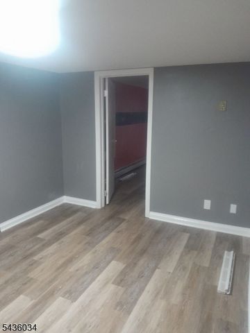 258 Randolph St, Carteret Boro, NJ 07008