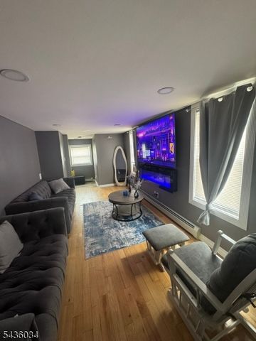 258 Randolph St, Carteret Boro, NJ 07008