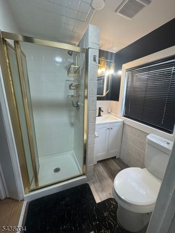 258 Randolph St, Carteret Boro, NJ 07008