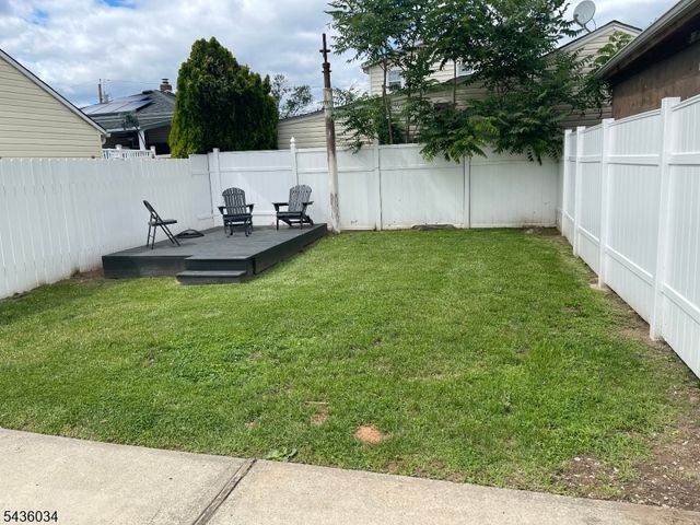 258 Randolph St, Carteret Boro, NJ 07008