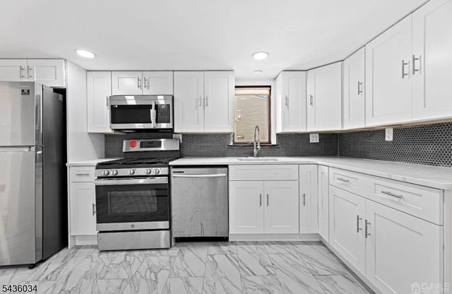 258 Randolph St, Carteret Boro, NJ 07008