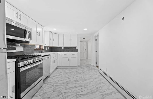 258 Randolph St, Carteret Boro, NJ 07008