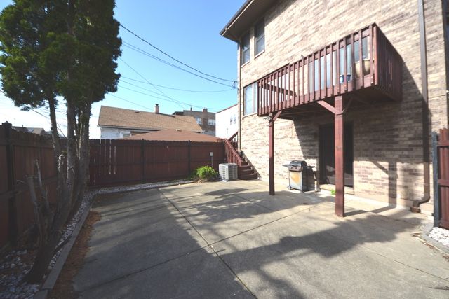 3006 S Lyman Street 2, Chicago, IL 60608